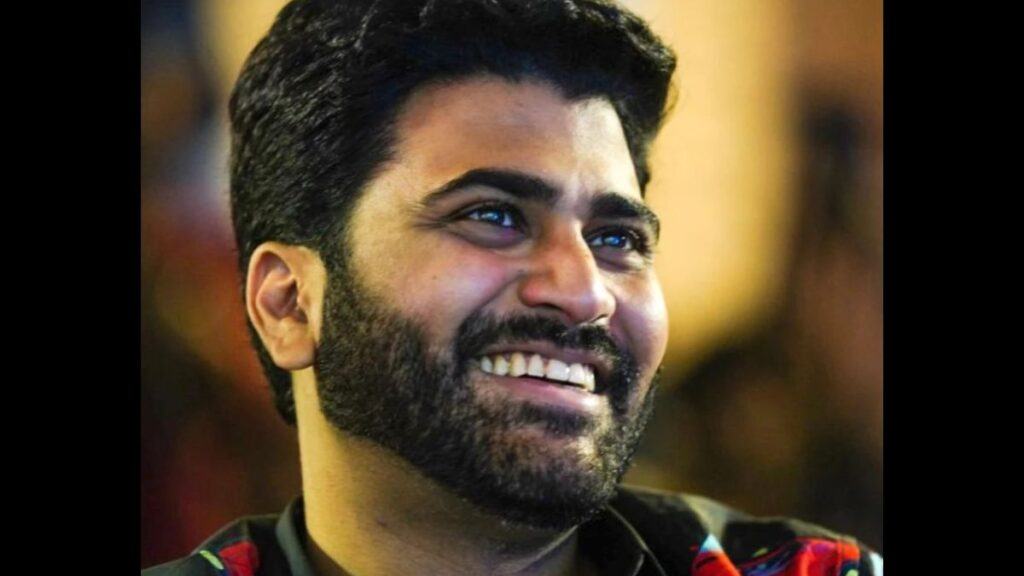 telugu-actor-sharwanand-meets-with-a-car-accident-in-hyderabad-sustains-minor-injuries