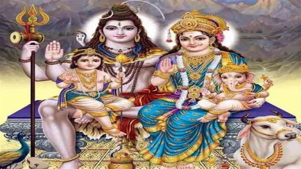 Mahesh Navami 2023 If you are concerned about the obstacles of Rahu Ketu and Saturn in the horoscope, mix black sesame, gangajal and bilb leaves in water and offer Arghya to Lord Shiva.  Chant the Om Maheshwaraya Namah mantra at this time.