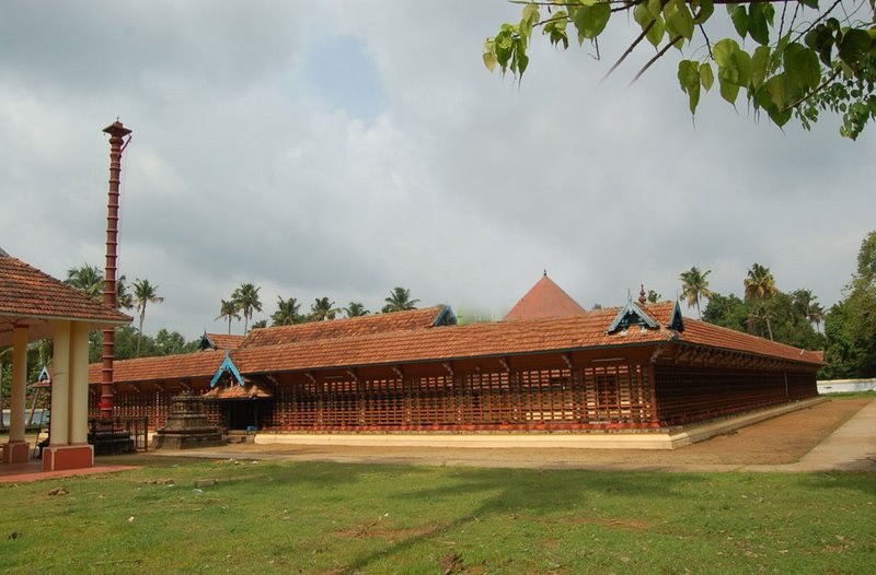 Thirumoozhikulam Sree Lakshmanaperumal Temple
